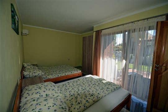 Sypialnia w domu letniskowym dla 2 - 4 osób w Sarbinowie